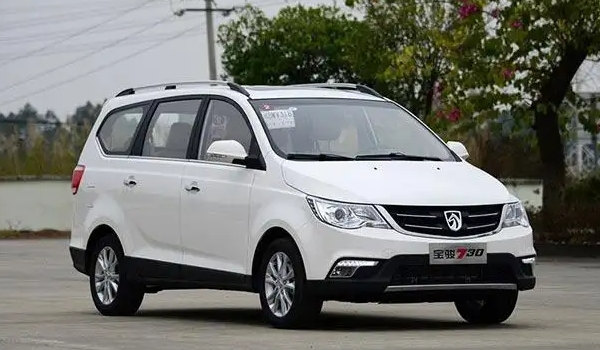 寶駿730七座最新報價 最新2021款售價6萬元（貸款三年多花4802元）