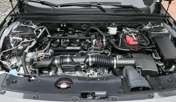 本田雅閣發(fā)動機(jī)怎么樣 動力十分充沛(采用了兩款發(fā)動機(jī)配置)