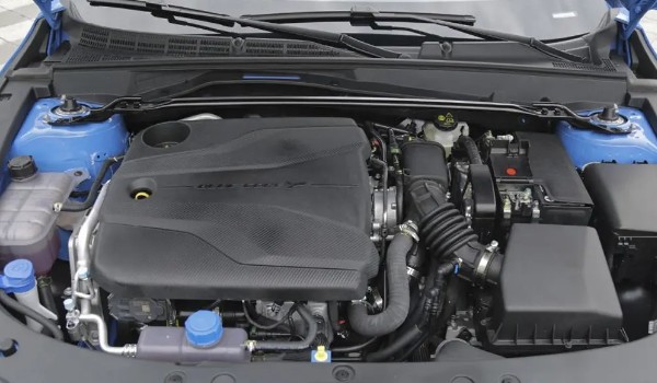 長(zhǎng)安uni-v玻璃水位置在哪 引擎艙左下角藍(lán)色瓶蓋