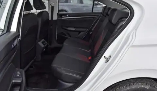 大眾寶來(lái)尺寸長(zhǎng)寬高多少 尺寸參數(shù)4663*1815*1462mm