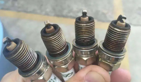 凱美瑞有多少個火花塞 共采用了四個火花塞