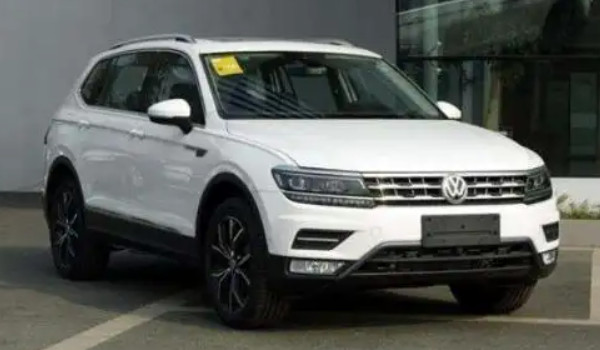 大眾途觀l辨識度高的配色 超導紅辨識度高(采用六種配色)