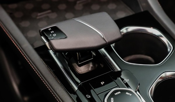 長(zhǎng)安逸動(dòng)變速箱是什么牌子的 愛(ài)信CVT變速箱(駕駛舒適性高)