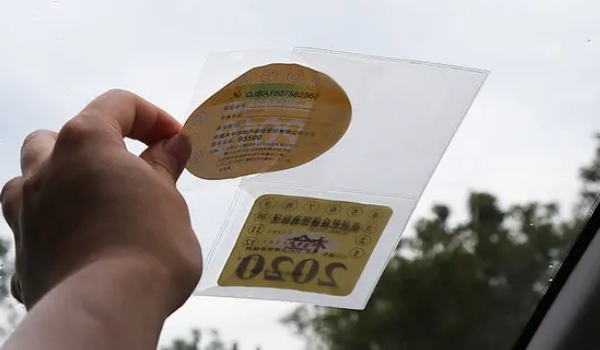 挪車打什么電話可以聯(lián)系到車主 四種方式可聯(lián)系車主（110報(bào)警對(duì)付“無賴”最舒心）