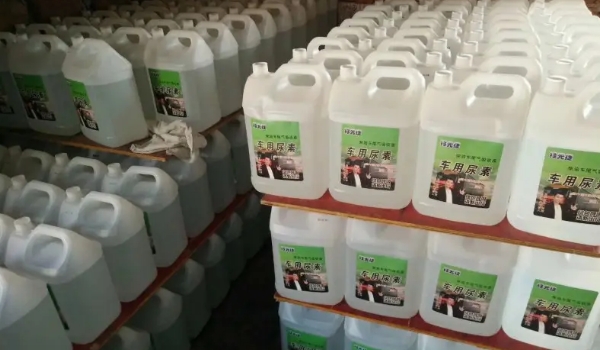 車(chē)用尿素有什么用途 降低柴油車(chē)尾氣污染程度