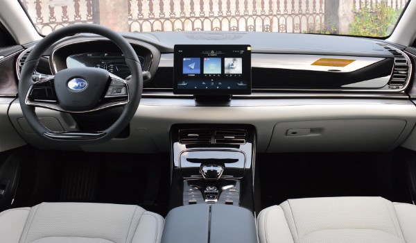 比亞迪e9多少錢配置參數(shù)及價(jià)格 2021款售價(jià)僅需23萬(續(xù)航可達(dá)506km)