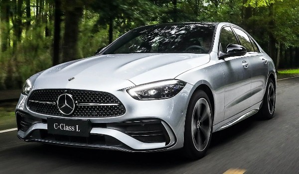 奔馳C class是什么車(chē)型 奔馳的c級(jí)轎車(chē)(class代表級(jí)別)
