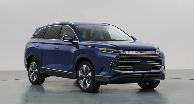 比亞迪護(hù)衛(wèi)艦07和唐DMi區(qū)別，車身大小和座位布局略有差別