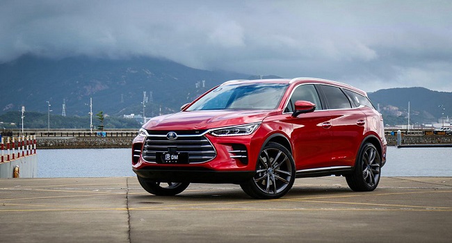 比亞迪護(hù)衛(wèi)艦07和唐DMi區(qū)別，車身大小和座位布局略有差別