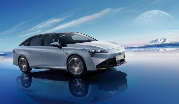 純電動(dòng)汽車哪個(gè)牌子質(zhì)量最好，特斯拉位居第一（比亞迪緊隨其后）