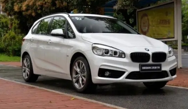 寶馬旅行車2系七座版價(jià)格，五座版停售前2019款報(bào)價(jià)21萬(wàn)