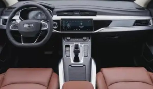 博越口碑怎么樣 動(dòng)力強(qiáng)勁(車身長(zhǎng)達(dá)4.5米)