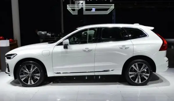 沃爾沃xc60油電混合版價(jià)格 新車僅售29萬一臺(tái)(沒有混動(dòng)車型)