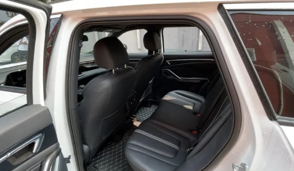 奔騰t55配置參數(shù)，1.5T動力同級優(yōu)秀（主被動安全配置全面）