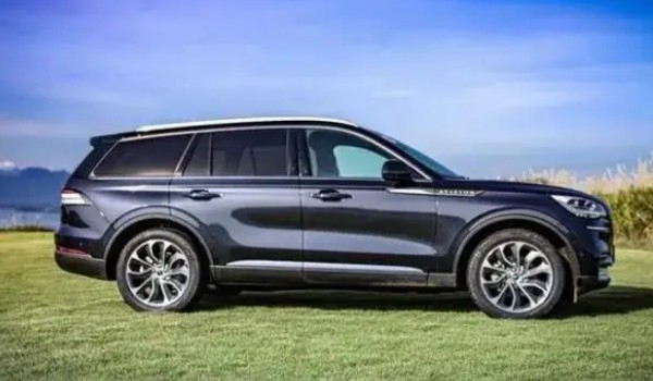 林肯飛行家油耗多少每100公里 百公里油耗實(shí)測(cè)13L(一公里消耗1.1元)