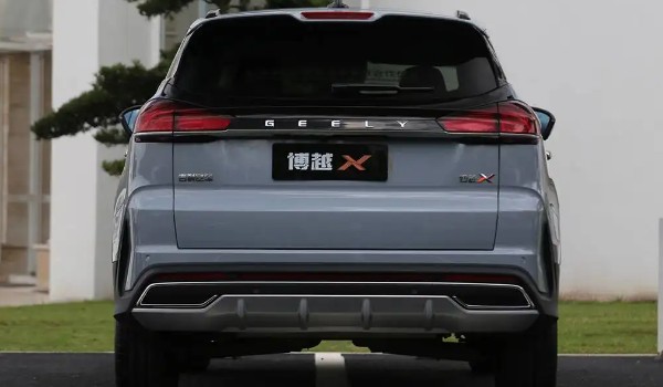 吉利博越x這款車怎么樣 動(dòng)力十分充沛(百公里油耗實(shí)測9.2L)