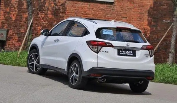 本田繽智1.5l自動舒適型價格2022 1.5l自動擋售價11萬(二手7萬)