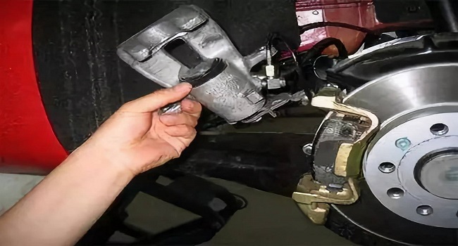 更換汽車剎車片多少錢，什么情況下更換剎車片