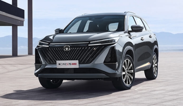 長安cs75plus價格及圖片，市場2022款報價10萬