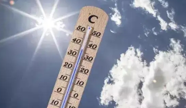 夏天胎壓多少正常合適，2.3bar最合適（低于標(biāo)準(zhǔn)胎壓0.1-0.2bar）