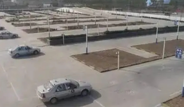 科二考試流程細節(jié)和要求，流程共六項（內(nèi)附項目扣分表）