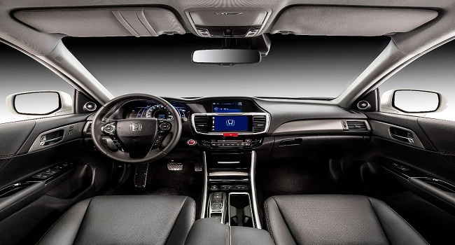 雅閣混動版和燃油版哪個好，燃油保值率都是關(guān)鍵