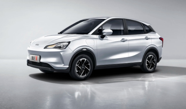 10萬元內(nèi)最好電動(dòng)汽車，宏光MINIEV價(jià)格最低銷量最高