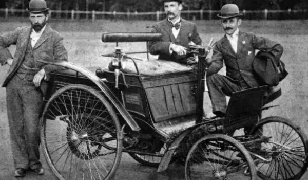 誰被譽為汽車之父是誰，德國人卡爾·本茨