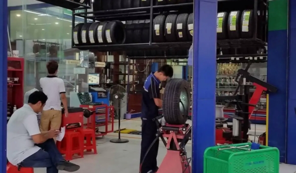 汽車美容學徒的感受 需要密切配合細致工作