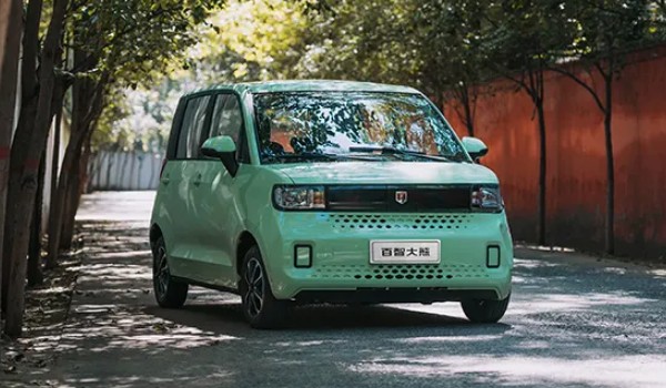 百智大熊新能源質(zhì)量怎么樣 性價比高續(xù)航可達(dá)175km(前后獨立懸架)