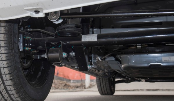 百智大熊新能源質(zhì)量怎么樣 性價比高續(xù)航可達(dá)175km(前后獨立懸架)