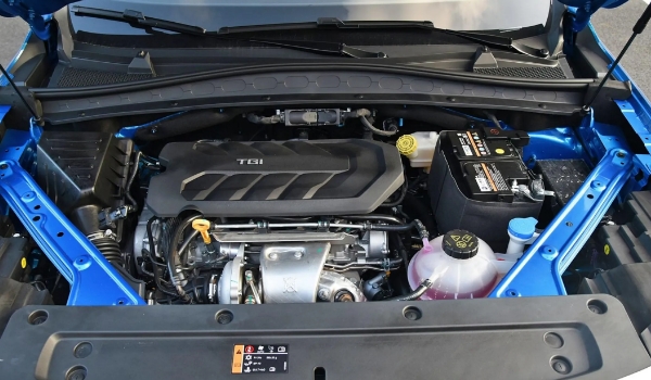 榮威rx5max怎么樣，動力家用充沛（百公里綜合油耗7L起）