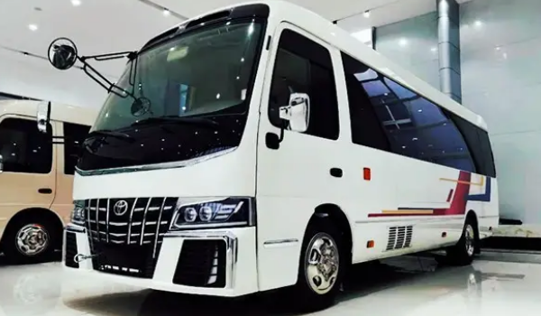 豐田考斯特12座多少錢一輛 考斯特12座高級版僅售42萬