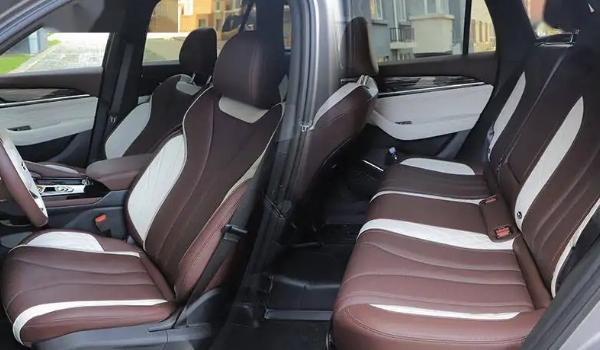 吉利星越L怎么樣，動(dòng)力同級(jí)強(qiáng)勁（安全性能優(yōu)秀）