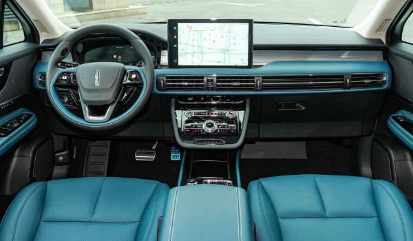 林肯冒險家的真實(shí)油耗是多少 油耗實(shí)測10.1L(一公里消耗8毛錢)