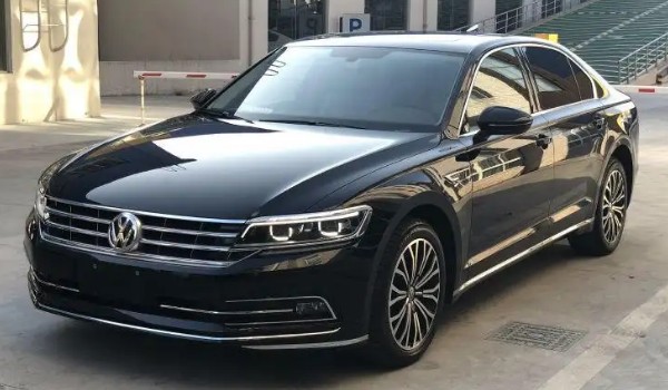 大眾輝昂2022款價(jià)格與圖片 沒(méi)有2022款(2021輝昂售價(jià)30萬(wàn))