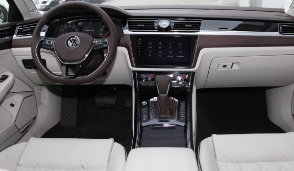 大眾輝昂的油耗是多少 百公里油耗實(shí)測9.1L(一公里消耗8毛錢)