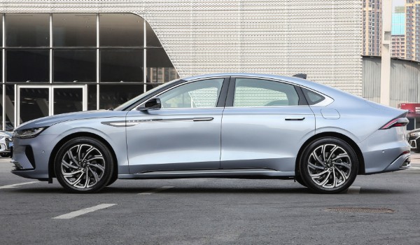 2022林肯z價(jià)格及圖片 2022款林肯z售價(jià)24萬一臺