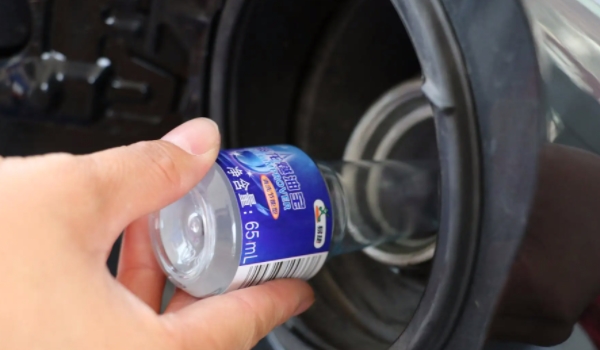 燃油寶真的可以清除積碳嗎? 可以清除積碳（按說明添加）