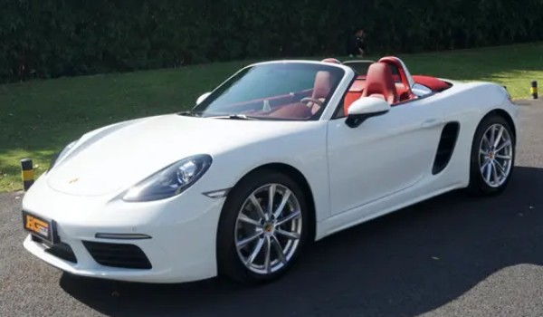 保時(shí)捷718報(bào)價(jià)2022款圖片 2022款保時(shí)捷718售價(jià)56萬(二手41萬)