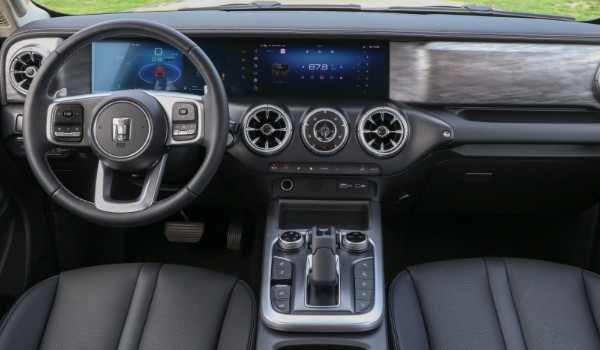 長城坦途克300圖片報(bào)價(jià)頂配 坦途克300頂配售價(jià)28萬(落地31萬)