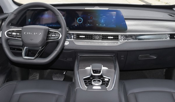 奇瑞瑞虎8pro怎么樣 搭載2.0T發(fā)動機(jī)(車身長達(dá)4.7米)