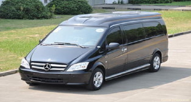 奔馳商務(wù)車有哪幾款，奔馳MPV是家族中最豪華的一個(gè)系列