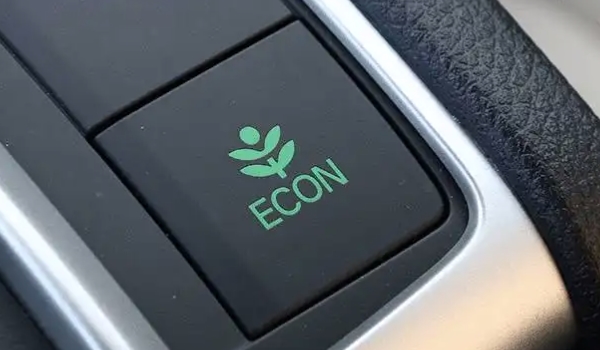 車上空調eco是什么意思 是機動車輛的經(jīng)濟模式（和空調系統(tǒng)無關系）