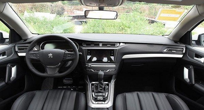 2022款全新標(biāo)致408落地價(jià)，落地價(jià)12.18萬元全款無壓力