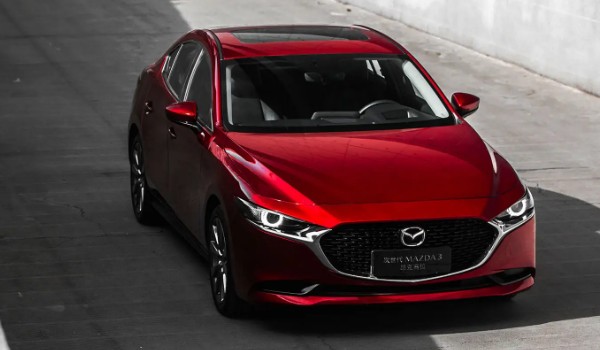 馬自達3昂克賽拉落地價 2022款昂克賽拉落地12萬(二手價5萬)