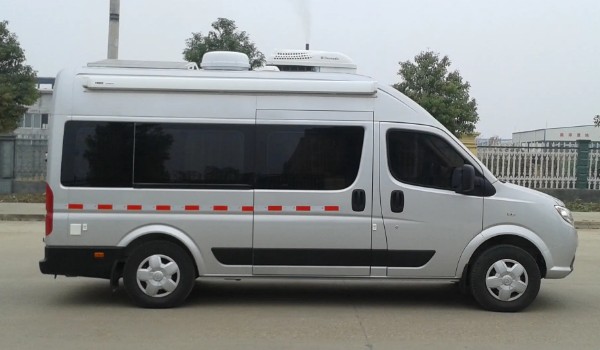 東風(fēng)御風(fēng)房車二手價(jià)格 2018款御風(fēng)二手價(jià)5萬一輛