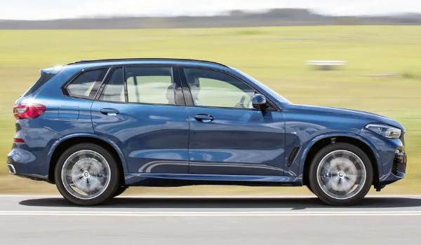 寶馬x5報(bào)價(jià)2022款價(jià)格及圖片 2022款寶馬x5售價(jià)60萬(分期首付18萬)