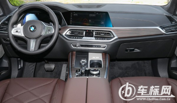寶馬x5報(bào)價(jià)2022款價(jià)格及圖片 2022款寶馬x5售價(jià)60萬(分期首付18萬)