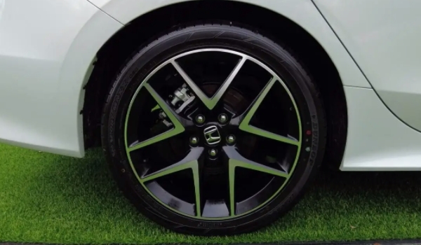 鄧祿普輪胎價格表 鄧祿普輪胎售價300-1000元不等（不同輪胎價格不同）